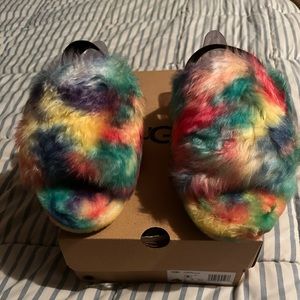 Uggs Fluff Yeah Pride rainbow big kids 6 = women's size 8